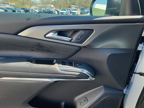 New 2026 Chevrolet Traverse LT w/ LPO, Floor Liner Package FWD image 18