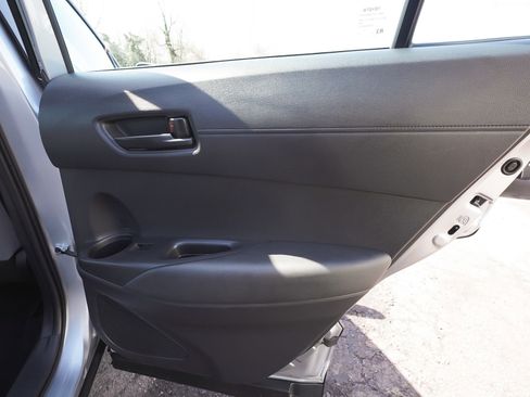 Used 2024 Toyota Corolla Cross AWD Hybrid image 12