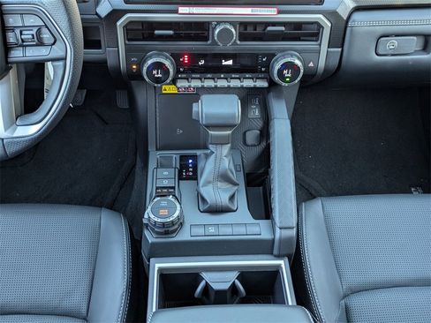 Used 2025 Toyota 4Runner Limited image 20