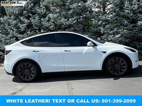 Used 2023 Tesla Model Y Performance AWD/4WD image 10