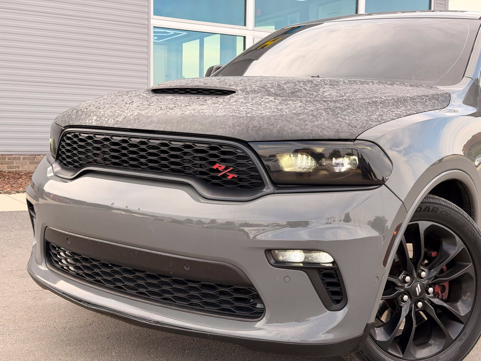 Used 2022 Dodge Durango R/T w/ Blacktop Package AWD/4WD image 4