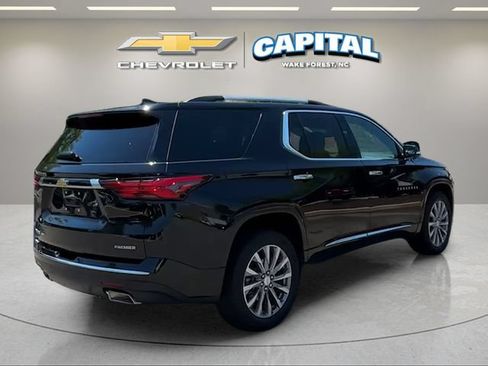 Used 2023 Chevrolet Traverse Premier w/ LPO, Cargo Package AWD/4WD image 5