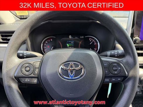 Certified 2023 Toyota RAV4 LE AWD/4WD image 37