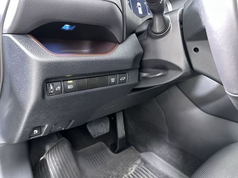 Used 2023 Toyota RAV4 Limited AWD/4WD image 18