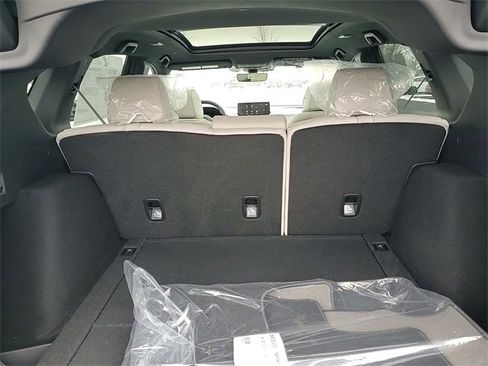 New 2026 Acura RDX SH-AWD image 6