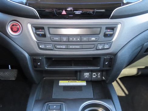 Used 2023 Honda Ridgeline RTL-E image 22