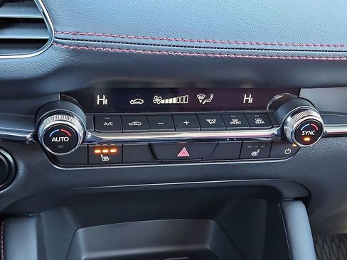 New 2026 MAZDA MAZDA3 Carbon image 18