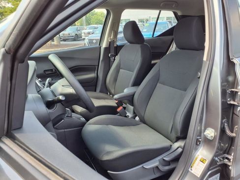 New 2025 Nissan Kicks Play S image 5