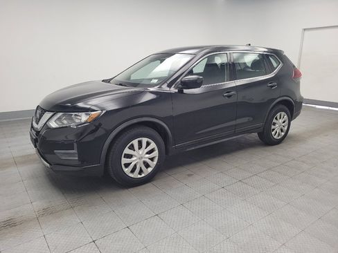 Used 2020 Nissan Rogue S FWD image 2