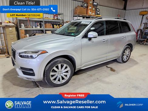 Used 2016 Volvo XC90 T6 Momentum w/ Momentum Plus Package AWD/4WD image 1