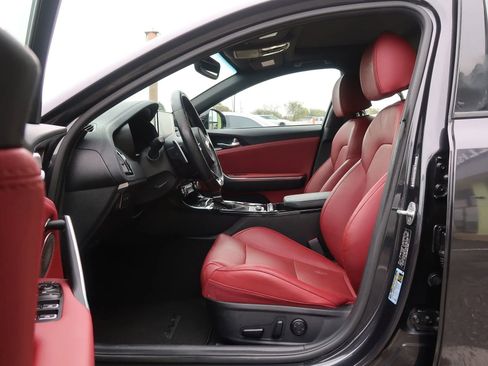 Used 2020 Kia Stinger GT-Line w/ Sun & Sound Package RWD image 12