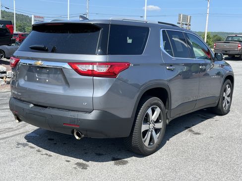 Used 2018 Chevrolet Traverse LT AWD/4WD image 6