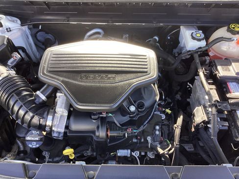 Used 2020 GMC Acadia SLT w/ Trailering Package image 36