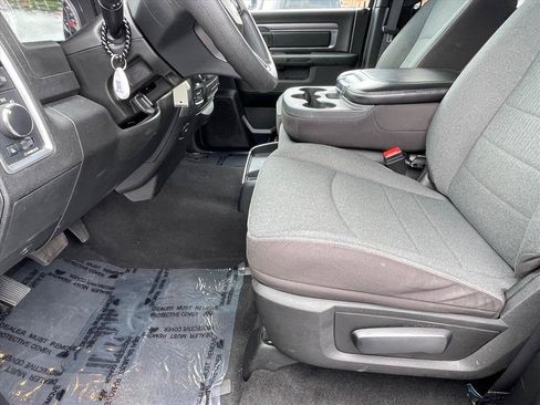 Used 2024 RAM 1500 Warlock AWD/4WD image 24