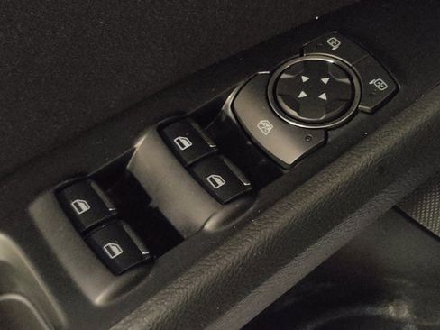 Used 2015 Ford Fusion SE w/ Equipment Group 201A FWD image 27