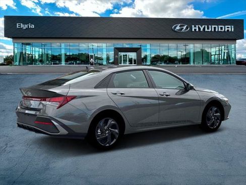 New 2026 Hyundai Elantra Sport FWD image 8