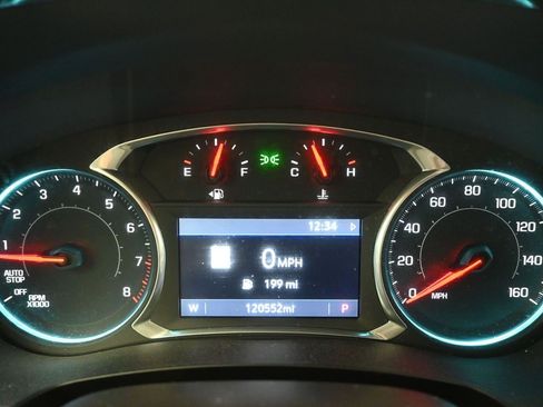 Used 2020 Chevrolet Traverse LT w/ LT Premium Package image 13