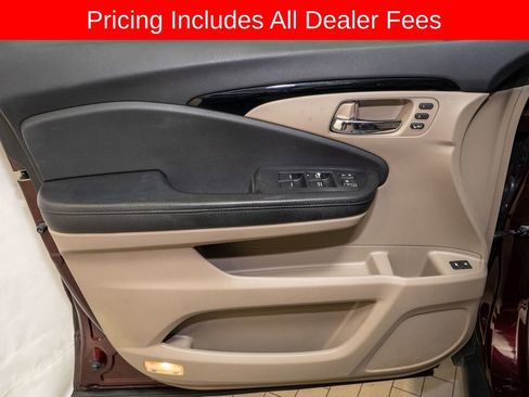 Used 2017 Honda Pilot Elite image 17