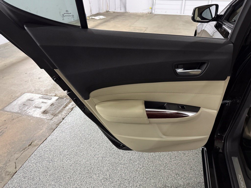 Used 2015 Acura TLX FWD image 24