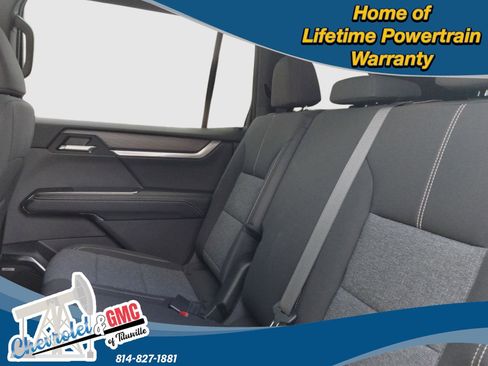 New 2025 GMC Acadia Elevation image 24