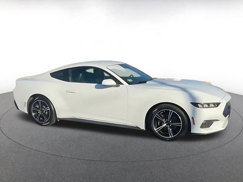 Used 2024 Ford Mustang Premium image 12