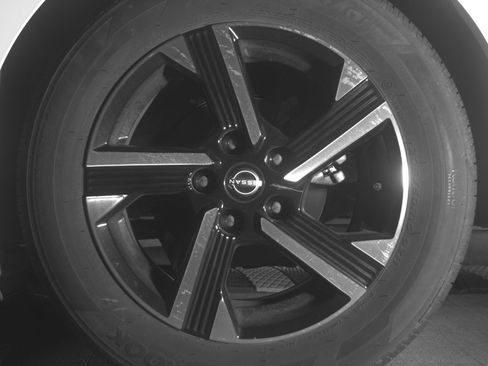 Used 2025 Nissan Sentra SV FWD image 14