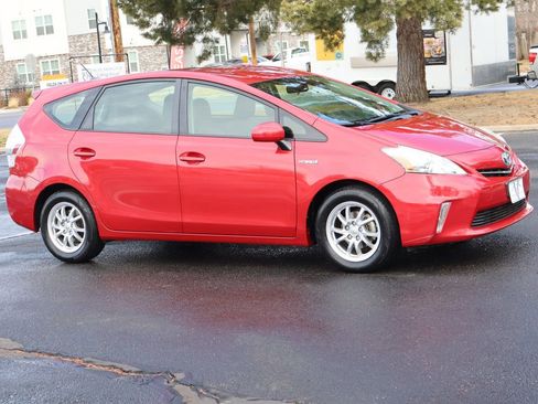 Used 2012 Toyota Prius V Three image 2