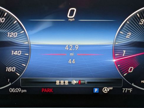 Certified 2025 Mercedes-Benz GLA 250 image 22