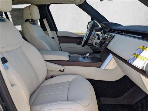 New 2026 Land Rover Range Rover SE AWD/4WD image 16
