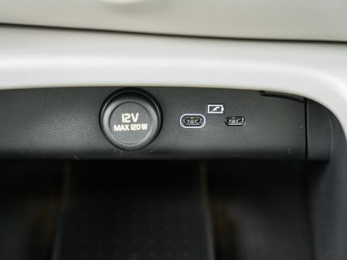 New 2026 Volvo XC40 B5 Ultra w/ Protection Package Premier AWD/4WD image 26