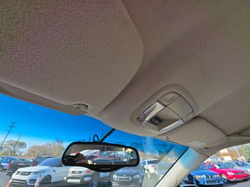 Used 1998 Cadillac De Ville image 23