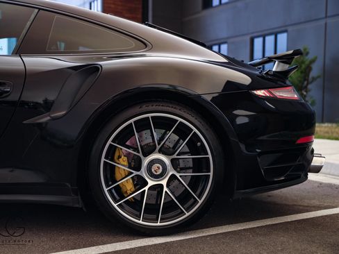 Used 2014 Porsche 911 Turbo S AWD/4WD image 29
