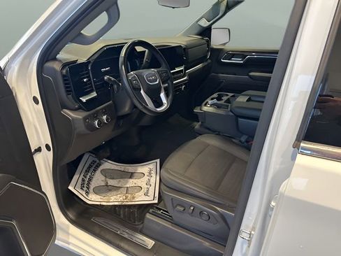 Used 2024 GMC Sierra 1500 SLE AWD/4WD image 7