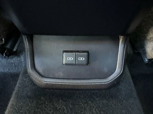 Certified 2024 Toyota Highlander XLE AWD/4WD image 24