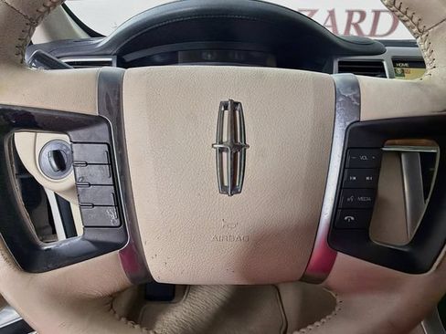 Used 2009 Lincoln MKS FWD image 12