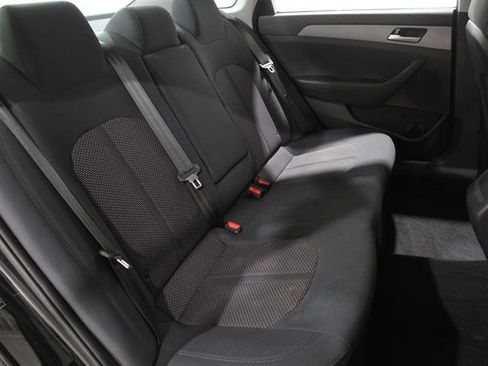 Used 2019 Hyundai Sonata SE image 16