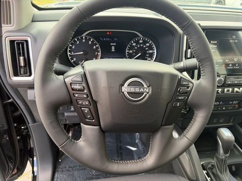 New 2026 Nissan Frontier 4x4 Crew Cab image 24