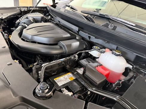 New 2026 Chevrolet Traverse LT w/ LPO, Floor Liner Package FWD image 5