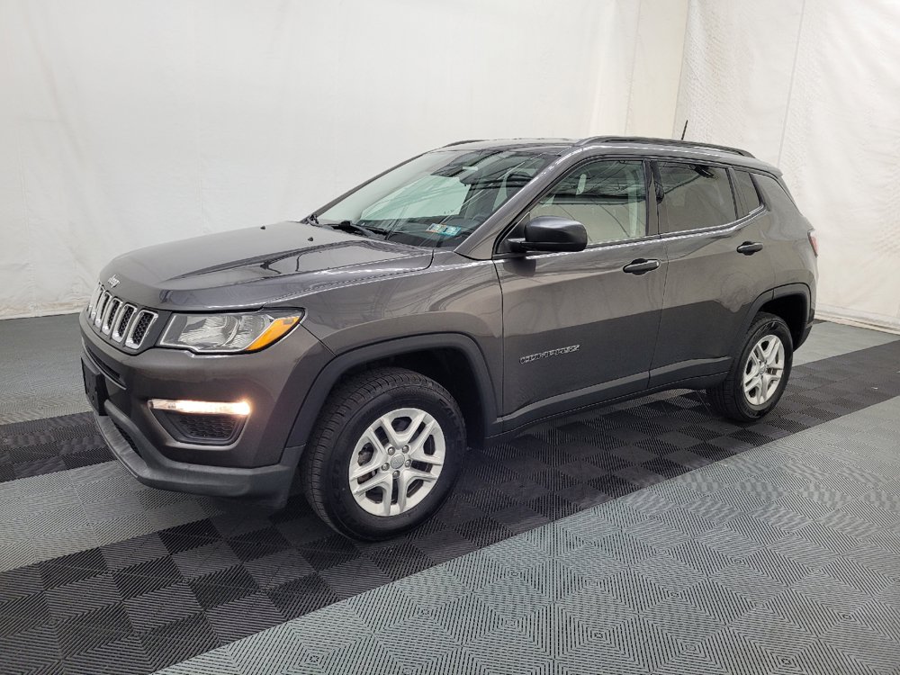 Used 2018 Jeep Compass Sport w/ Cold Weather Group AWD/4WD image 2