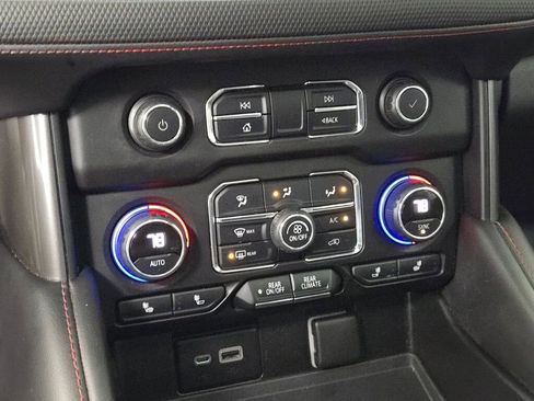 Used 2021 Chevrolet Tahoe RST image 28