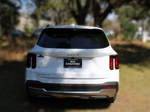 New 2026 Kia Sorento S w/ S Panoramic Sunroof Package image 8