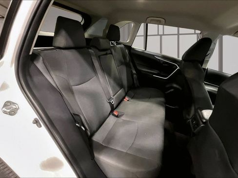 Used 2025 Toyota RAV4 LE AWD/4WD image 25