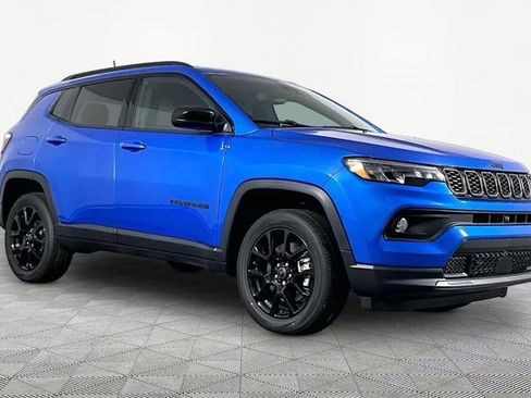 New 2026 Jeep Compass Latitude AWD/4WD image 3