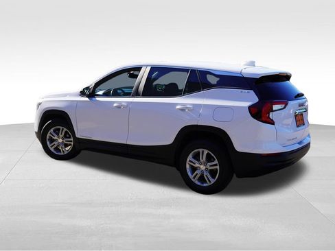 Certified 2023 GMC Terrain SLE FWD image 8