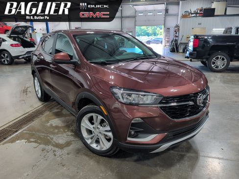 Used 2023 Buick Encore GX Preferred w/ Cold Weather Comfort Package FWD image 1