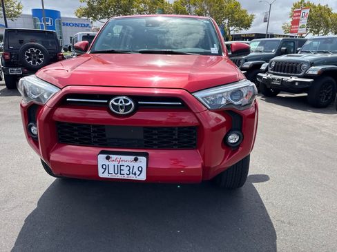 Used 2024 Toyota 4Runner SR5 RWD image 3