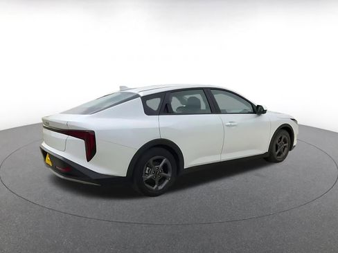 Used 2025 Kia K4 FWD image 15
