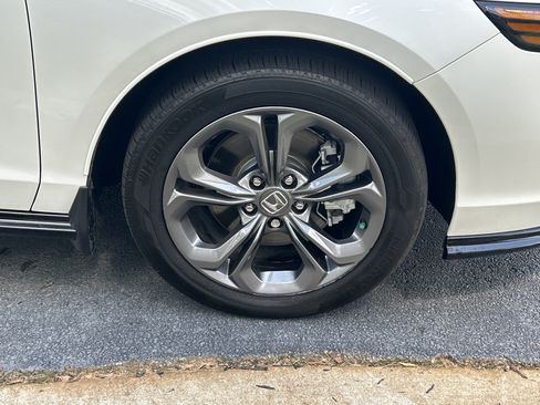 Certified 2025 Honda Accord EX-L image 33
