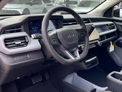 New 2027 Chevrolet Bolt LT w/ Comfort Package image 9