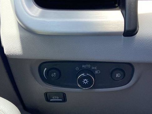 Used 2023 GMC Terrain SLT FWD image 13